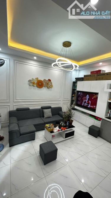 bán nhà sát phố Nhổn cách đúng 150m là ra QL32, nhà ngay chợ và nhà văn hóa gửi ô tô luôn - 1