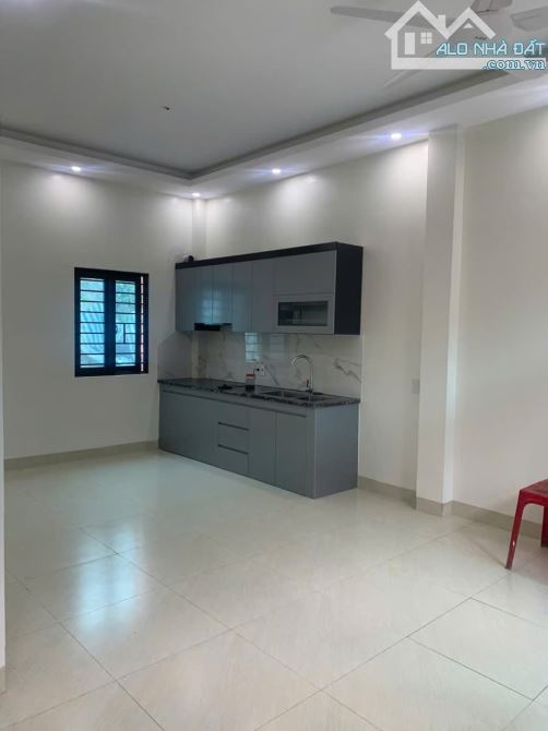 CHÍNH CHỦ GỬI BÁN CĂN NHÀ 3 TẦNG MỚI ĐẸP TẠI PHÚ XUÂN TP THÁI BÌNH – GIÁ CHỈ 1.55 TỶ - 1