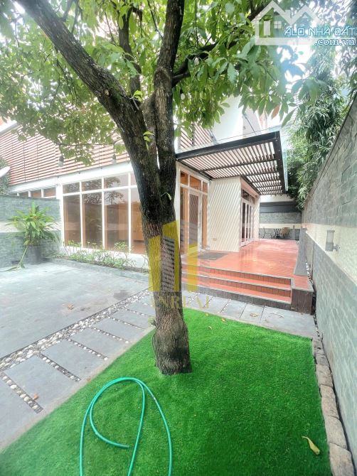 Biệt Thự Thảo Điền Sân Vườn Khuôn Viên 240m2 - Giá 65 Triệu - 1