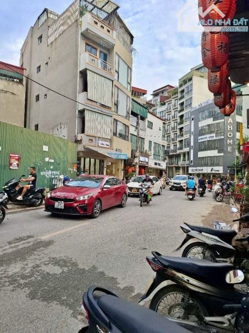 HOA HẬU BA ĐÌNH - PHAN KẾ BÍNH - THÔNG SỐ VÀNG TRONG LÀNG MẶT PHỐ. - 1