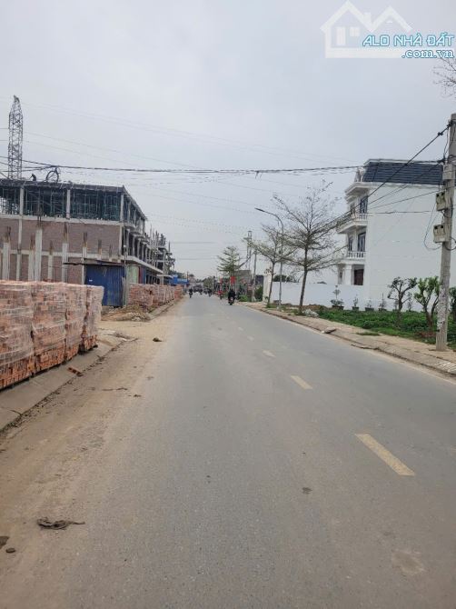 Bán đât ở mặt đường trục Van Phong Đồng Thái An Dương 100 m2, 3,4 tỷ - 1