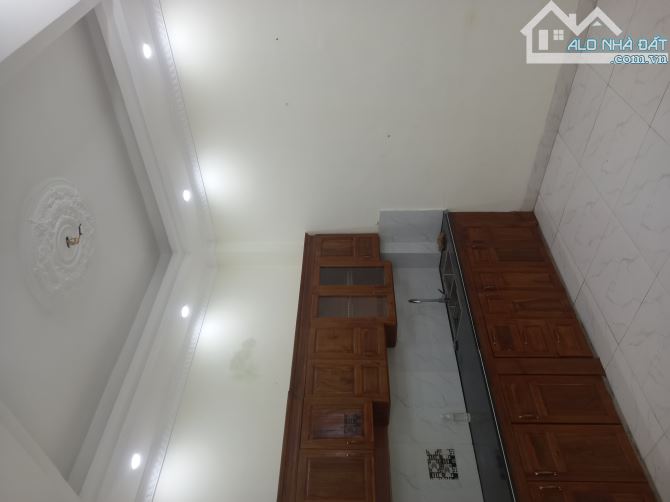 Nhà 3 tầng còn rất mới ngõ Đoàn Trần Nghiệp - 1
