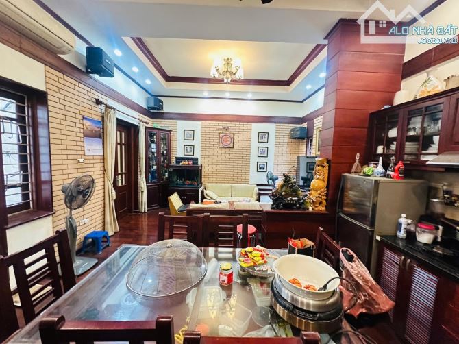 BÁN Nhà ngõ Đường Nguyễn Trãi , dt 71m2, 4t, mt 9m. Giá bán 11 tỷ - 2