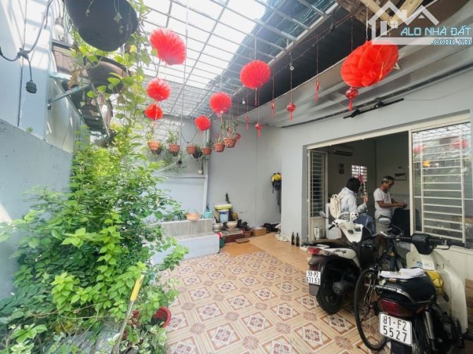 Nguyễn Văn Công - DT KHỦNG 107m2 - 2