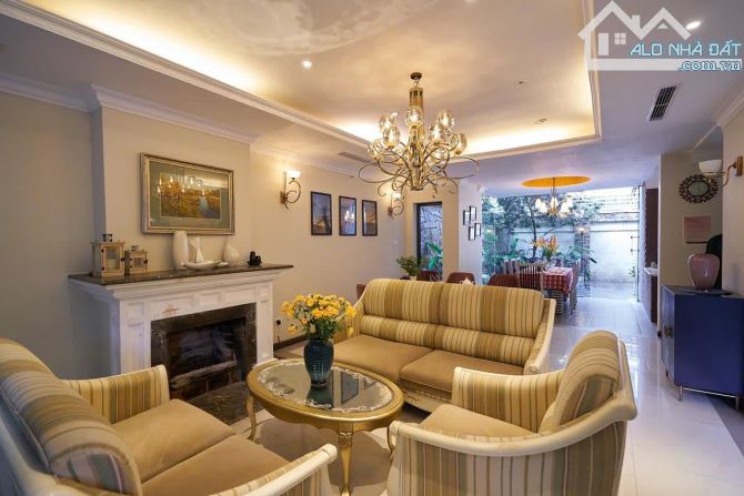 Bán Biệt Thự Ciputra 300m2 4 tầng MT 10m Lô Góc Vip của Vip Hoàn Hảo Rất đẹp An Ninh 24/24 - 2