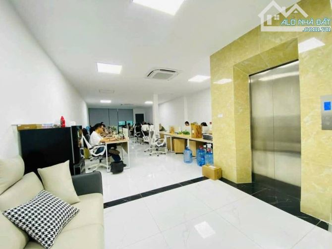 Bán toà nhà mặt phố view hồ 100m2*8T, mt6m, giá 36 tỷ thang máy kinh doanh - 2