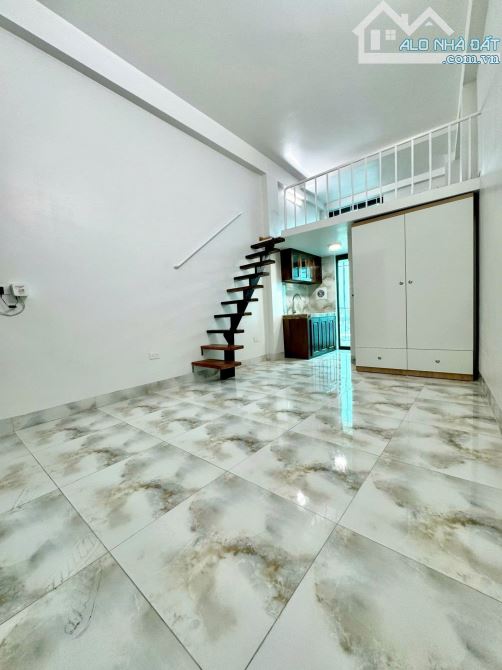 GÀ ĐẺ TRỨNG VÀNG-ÔTÔ TẢI ĐỖ CỬA-Phố Tân Triều 132m/9T Thang máy, MT 10m 35 Tỷ - 2
