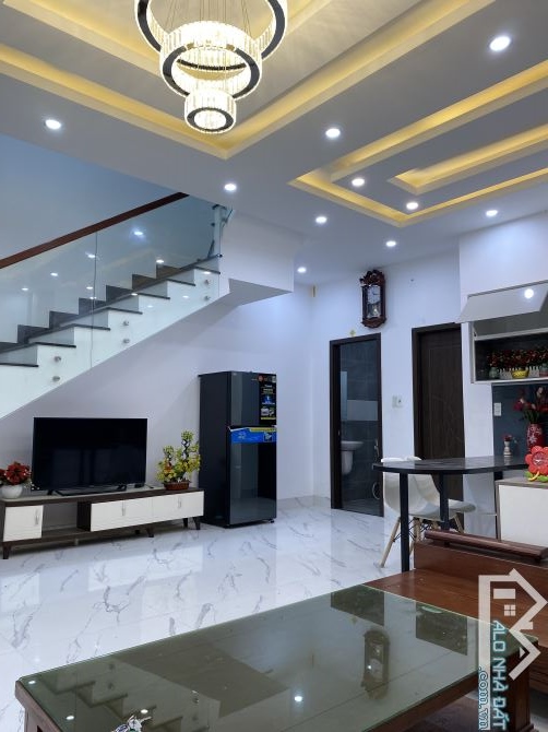 BÁN VILLA 2 MẶT TIỀN:574B-Bùi Thị Xuân-PTp.Huế. Ngang 15m.3TầngCao cấp Hai mặt tiền - 2