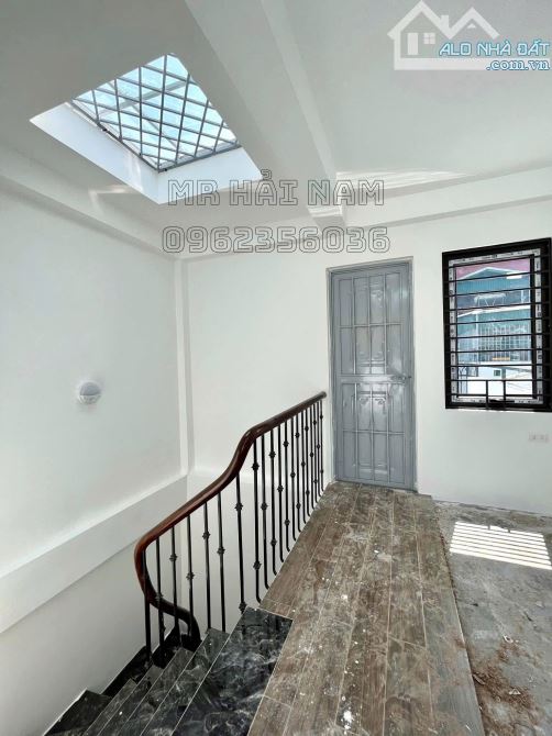 Hàng xóm KĐT Time City DT 50m2 Xây mới 5 Tầng 1 nhà ra Phố giá 8.1 tỷ - 2