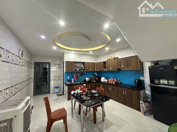 🔥Bán nhà mặt tiền Phú Lộc 20, DT 86m2 nhà 3 tầng kiên cố vào ở ngay - 2