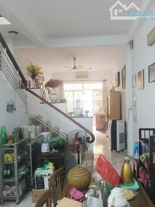 BÙI THỊ XUÂN P1 TÂN BÌNH Ô TÔ NGỦ TRONG NHÀ 108m2 (4*27) 3Pn gần Trường Sa ,chỉ 11 Tỷ Xx - 2