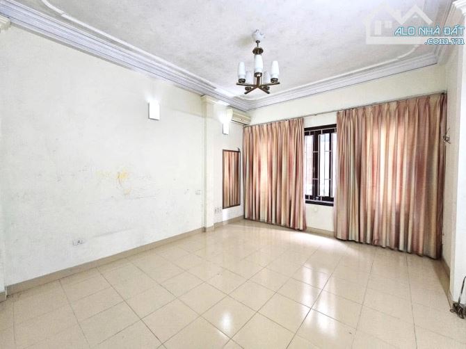 Nguyễn Chí Thanh - Đống Đa, phân lô ô tô, gara, nhà dân xây siêu chắc chắn, 46m2, 5 tầng - 2