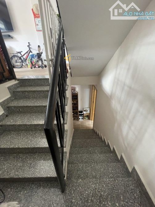 CẦN BÁN GẤP KHÁCH SẠN 10P ĐƯỜNG TRẦN PHÚ, P3, ĐÀ LẠT - 2