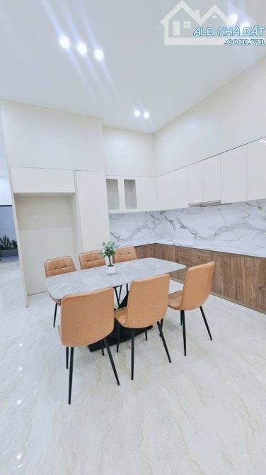 NHÀ TRỆT LỮNG MÂM ĐÚC - ĐƯỜNG D33 KDC HỒNG LOAN - HƯNG THẠNH - CÁI RĂNG - CẦN THƠ - 2