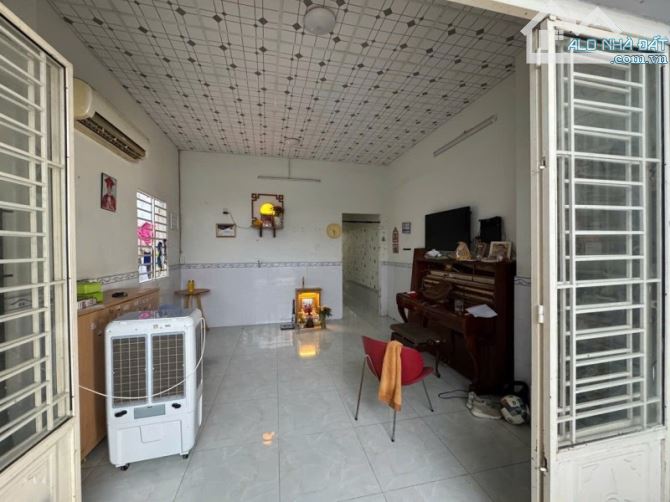 Nguyễn Văn Công - DT KHỦNG 107m2 - 3