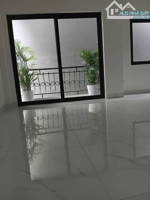 NHÀ MỚI LÔ GÓC 3 THOÁNG TRUNG TÂM THANH XUÂN SỞ HỮU NGAY 34m2 ( 5tầng) Mt: 5,9m. - 3