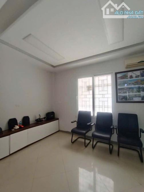 BÁN GẤP NHÀ CHÙA LÁNG ĐỐNG ĐA 50m2, 5 TẦNG MẶT TIỀN 4,5m GIÁ  15.9 TỶ - 3