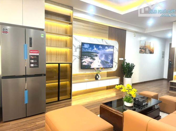 Cần bán nhanh căn hộ 2 ngủ Handi resco 31 Lê Văn Lương full đồ đẹp giá chỉ 6 tỷ