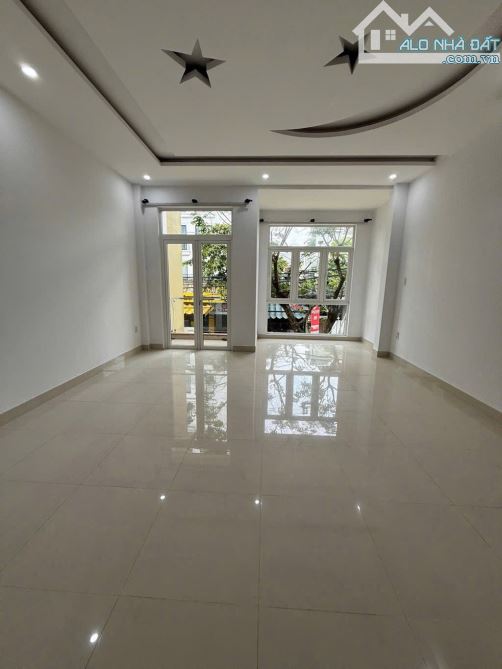 🏖️Chủ cần bán -Nhà 3 tầng MT CHÂU THỊ VĨNH TẾ -cho thuê 35tr/th -KD đắc địa -Chỉ 13.3 tỷ - 3