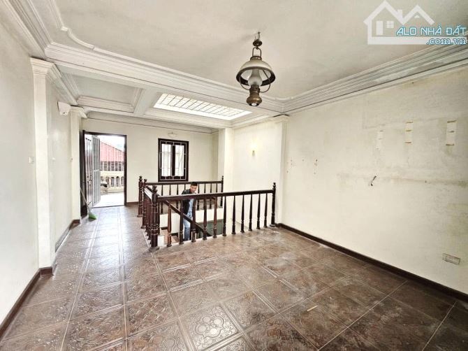 Nguyễn Chí Thanh - Đống Đa, phân lô ô tô, gara, nhà dân xây siêu chắc chắn, 46m2, 5 tầng - 3