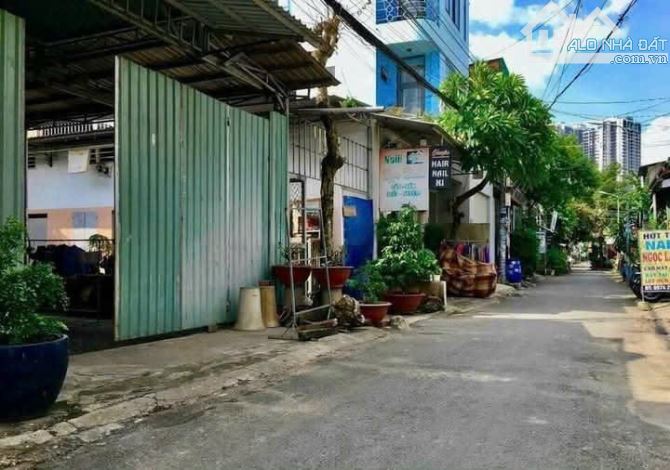 Hot - Bán nhà 401m2 C4 3PN + 11 phòng trọ, ngang khủng 13,2m, Lái Thiêu chỉ 21tr/m2 - 2