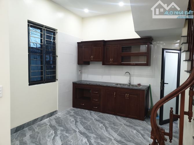 BÁN NHÀ 2.3 TỶ 3 TẦNG 43M2 NGÕ THẲNG NGẮN ĐƯỜNG TÔ HIẾN THÀNH - 3