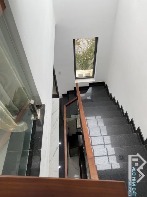 BÁN VILLA 2 MẶT TIỀN:574B-Bùi Thị Xuân-PTp.Huế. Ngang 15m.3TầngCao cấp Hai mặt tiền - 4