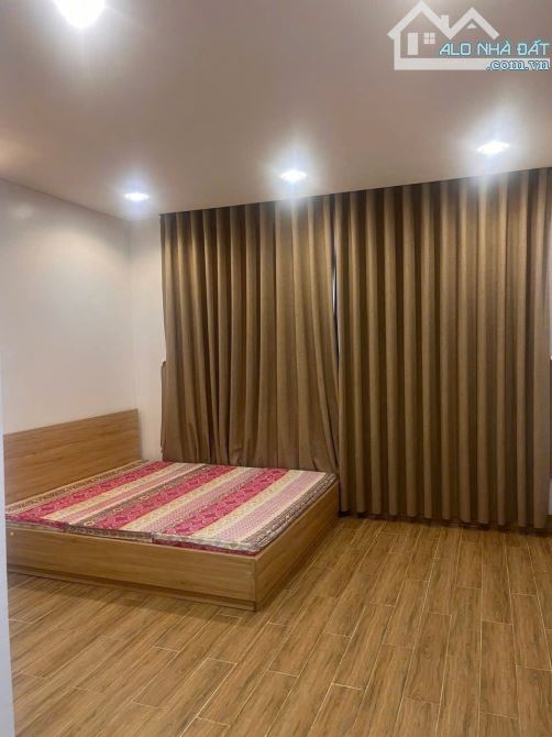 🏠 🔥CHO THUÊ nhà 3 tầng 10 phòng ngủ Full nội thất kiệt ô tô BÀ TRIỆU gần siêu thị Go TTT - 4