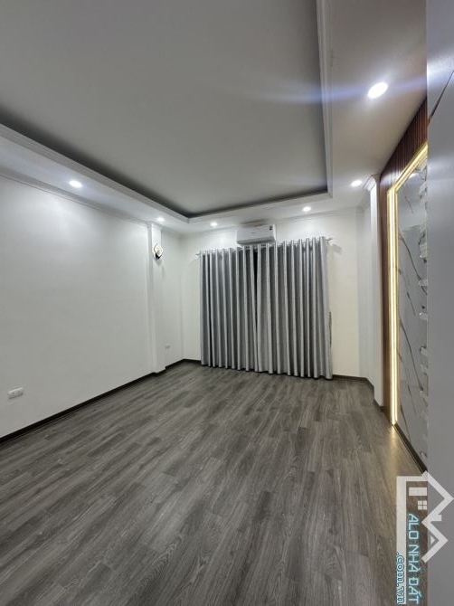 BÁN NHÀ ĐỀN LỪ 30M - NGÕ THÔNG - 5 TẦNG Ở NGAY - GIÁ 6,4 TỶ - 4