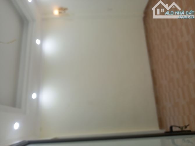 Nhà 3 tầng còn rất mới ngõ Đoàn Trần Nghiệp - 4
