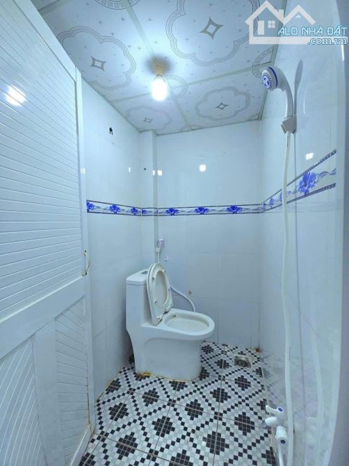 Bán 3 Căn Trọ Mặt Tiền Hẻm 9 Cách Đường Trần Chiên 20mét - 5