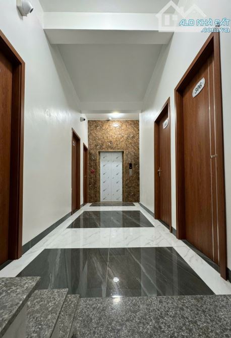 GÀ ĐẺ TRỨNG VÀNG-ÔTÔ TẢI ĐỖ CỬA-Phố Tân Triều 132m/9T Thang máy, MT 10m 35 Tỷ - 5