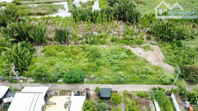 BÁN LÔ ĐẤT VƯỜN 1250M² – MẶT TIỀN ĐƯỜNG GÒ ME – XE HƠI RA VÀO – SỔ HỒNG RIÊNG – CHỈ 5,6 TỶ - 5