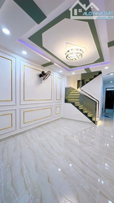 Bán nhà 2 tầng Đoàn Văn Bơ Quận 4, còn thơm mùi sơn, giá 4.85 tỷ (TL) - 5