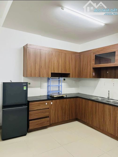 HÀNG XỊN KÈO THƠM KHU TRUNG TÂM HÀNH CHÍNH QUẬN GIÁP RANH QUẬN 1 GẦN 70M2 - MẶT HẼM XE HƠI - 6
