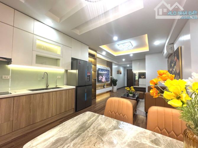 Cần bán nhanh căn hộ 2 ngủ Handi resco 31 Lê Văn Lương full đồ đẹp giá chỉ 6 tỷ