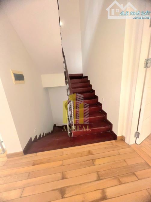 Biệt Thự Thảo Điền Sân Vườn Khuôn Viên 240m2 - Giá 65 Triệu - 6