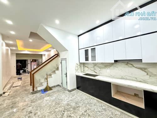 Cần bán em LÁNG giềng 52m2x4tầng , Mt 4m , giá chỉ 13tỷ - 7