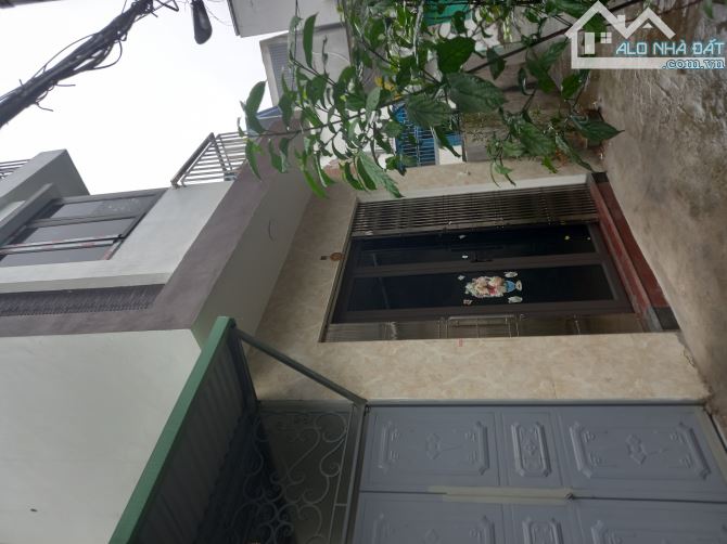 Nhà 3 tầng còn rất mới ngõ Đoàn Trần Nghiệp - 7