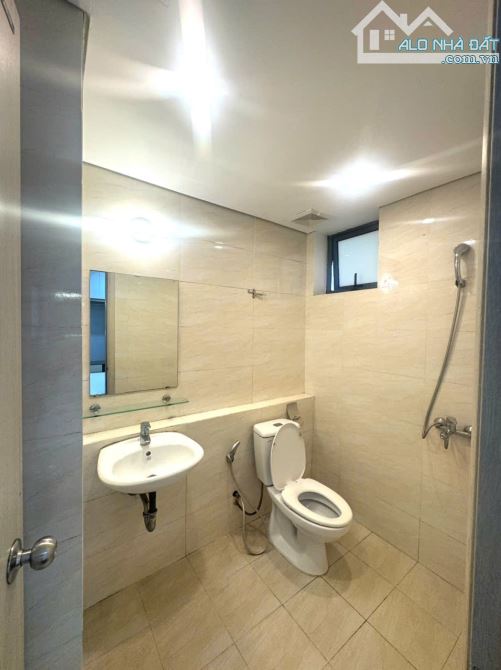 Cần bán nhanh căn hộ 2 ngủ Handi resco 31 Lê Văn Lương full đồ đẹp giá chỉ 6 tỷ