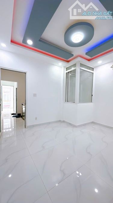 5T6 BÁN NHÀ Q4 KÈO THƠM KHU DÂN CƯ HIỆN HỮU KHÔNG LO GIẢI TOẢ HẺM ĐUỜNG SỐ Q4 - 9