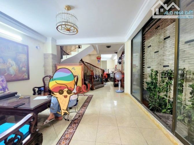HUỲNH VĂN BÁNH, PHÚ NHUÂN, 5M RA MẶT TIỀN - 80M2 - 5 TẦNG - NGANG  5.5M