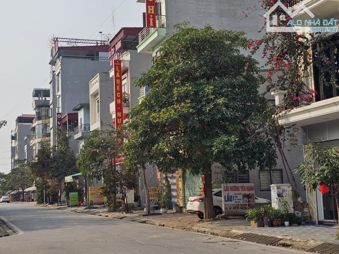 Bán lô đất Áp Góc 2 Khe Thoá lãm làng cạnh vườn hoa DT 72m, MT 4,5m, Hướng ĐB, Giá 5 tỷ