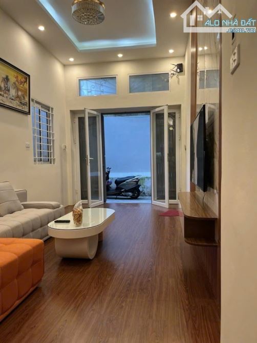 B.ÁN NH.À Đội Cấn 50 m, 4 tầng, 4 ngủ, ... 8.9 tỷ LÔ GÓC - TRƯỚC NHÀ CỰC THOÁNG  - 50 ô tô