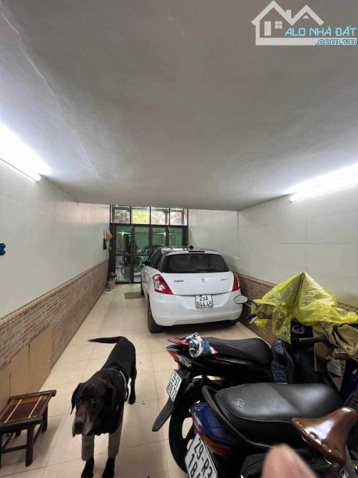 TÒA NHÀ VĂN PHÒNG MẶT PHỐ ĐANG CHO THUÊ 70TR/TH - VIEW HỒ -  ÔTÔ VÀO NHÀ-QUẬN THANH XUÂN