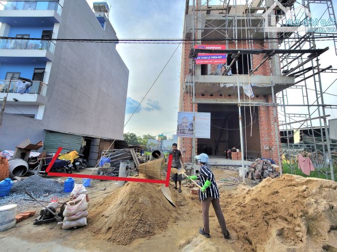 Bán lô đất thổ cư diện tích 101 m2 đường Nguyễn Văn Bứa huyện Hóc Môn.