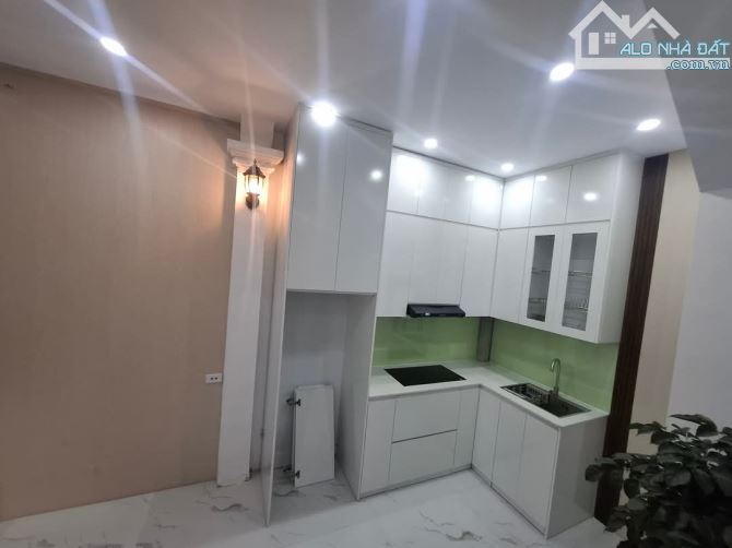 BÁN NHÀ KIM GIANG - 25M² - 4 TẦNG - MẶT TIỀN 4.2M - GIÁ 5.2 TỶ. HIẾM CÒN 1 CĂN DUY NHẤT