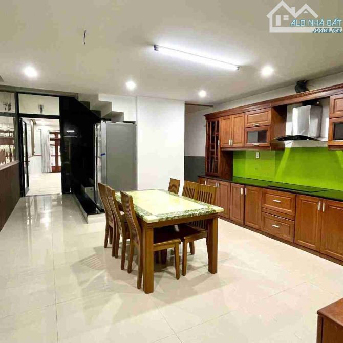 NHÀ 3 TẦNG MỚI ĐẸP FULL NỘI THẤT ĐƯỜNG PHÙ ĐỔNG DT 120M2 NGANG 5M GIÁ CHỈ 4.77 TỶ