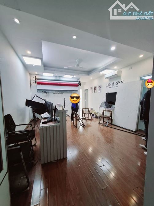 Bán CC tầng 17 KDT Văn Khê, 97m, 3 ngủ, giá 4 tỷ 6