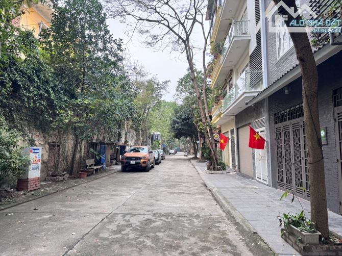 BÁN BIỆT THỰ LÔ GÓC , ĐẲNG CẤP , KINH DOANH ĐỈNH ,TAM TRINH 168M 5TẦNG